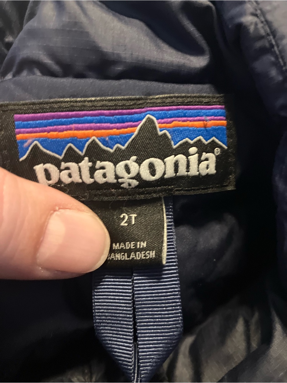 *last chance* Patagonia Kids' Navy Puffer Jacket - Picture 3 of 3